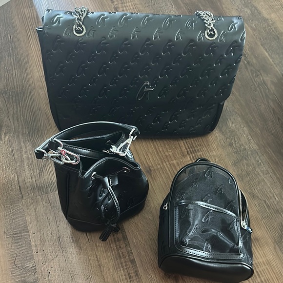 Black Luxury Shoulder Bag with Monogram Design Bundle - Picture 5 of 5